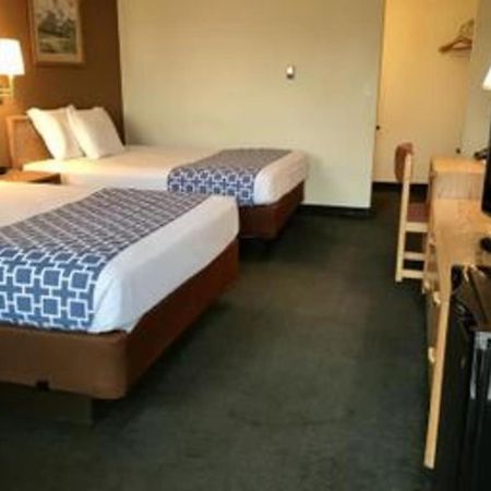Travelodge By Wyndham Powell Экстерьер фото