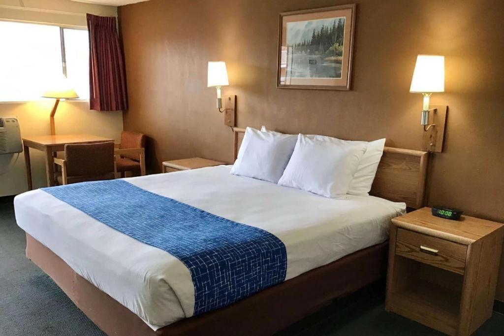 Travelodge By Wyndham Powell Экстерьер фото