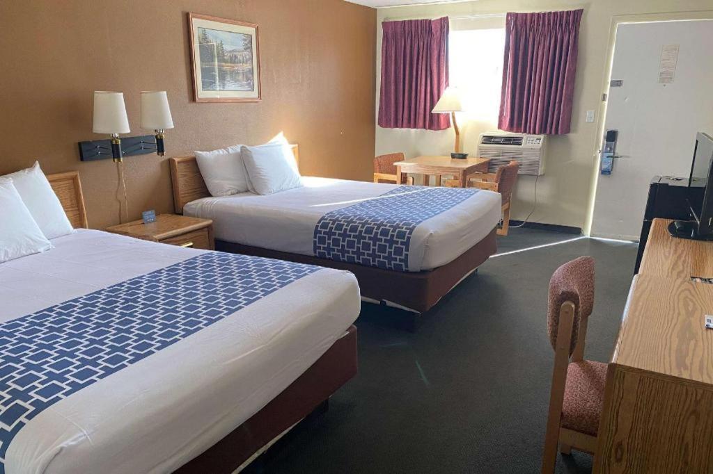 Travelodge By Wyndham Powell Экстерьер фото