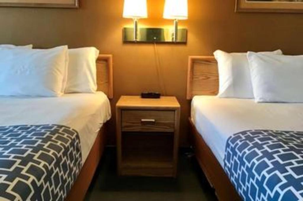 Travelodge By Wyndham Powell Экстерьер фото