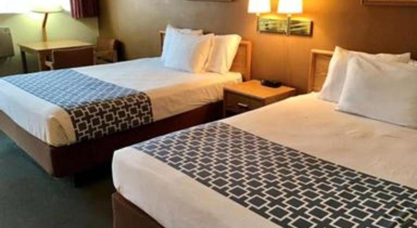 Travelodge By Wyndham Powell Экстерьер фото